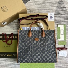 구찌 GUCCI GG 수프림 인터로킹 G 미듐 토트백