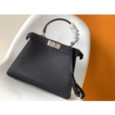 펜디 FENDI Iconic Peekaboo ISeeU 아이코닉 피카부 아이씨유 토트 백