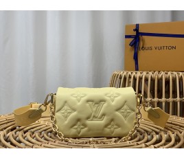 루이비통 LV Wallet on Strap 월릿 온 스트랩 숄더 백